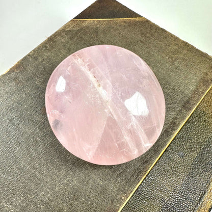 Rosenkvarts palmstone